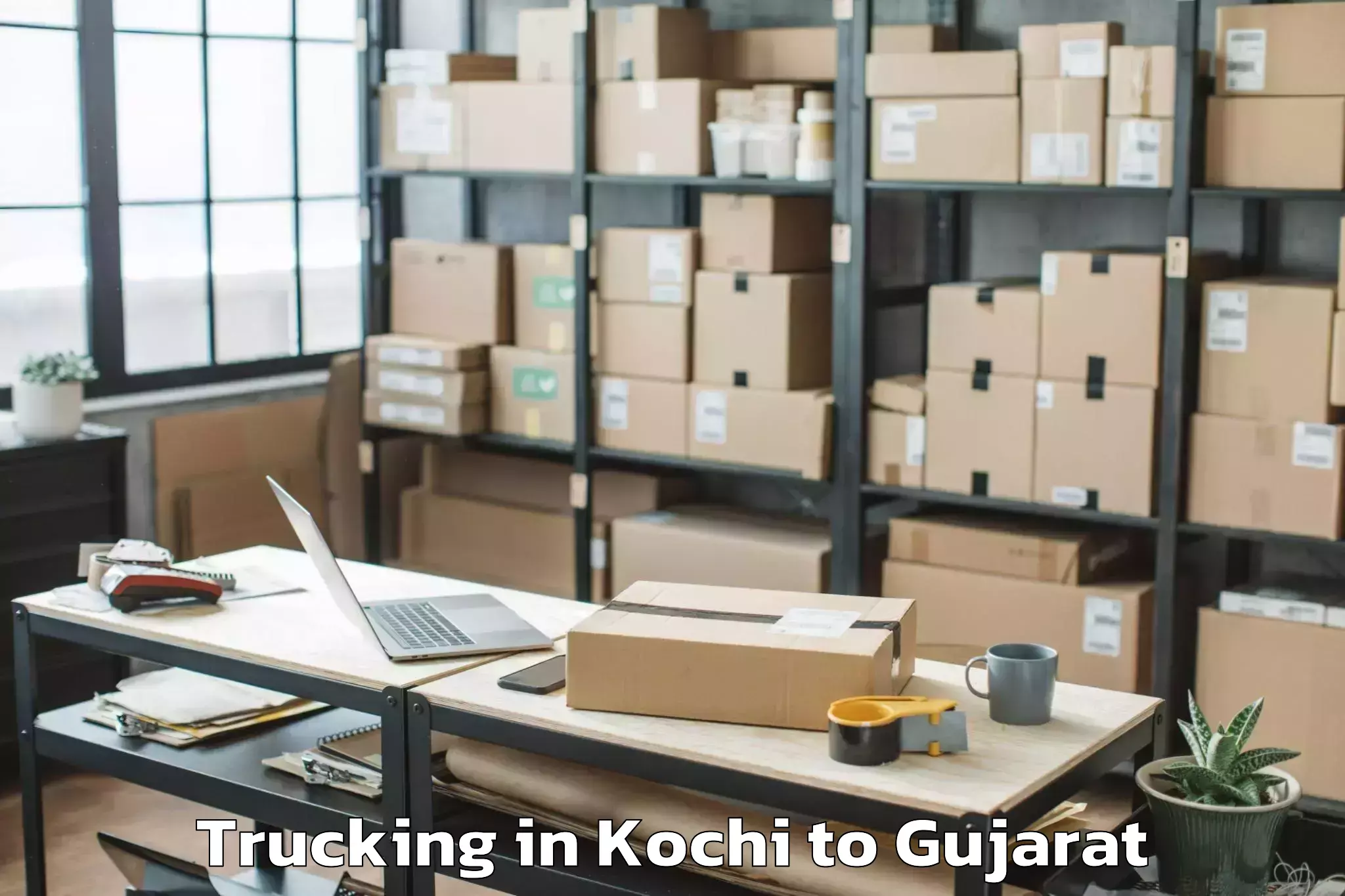 Professional Kochi to Jafrabad Trucking